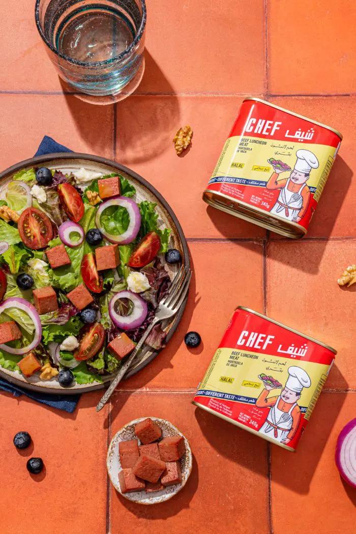 Ensalada con mortadela halal